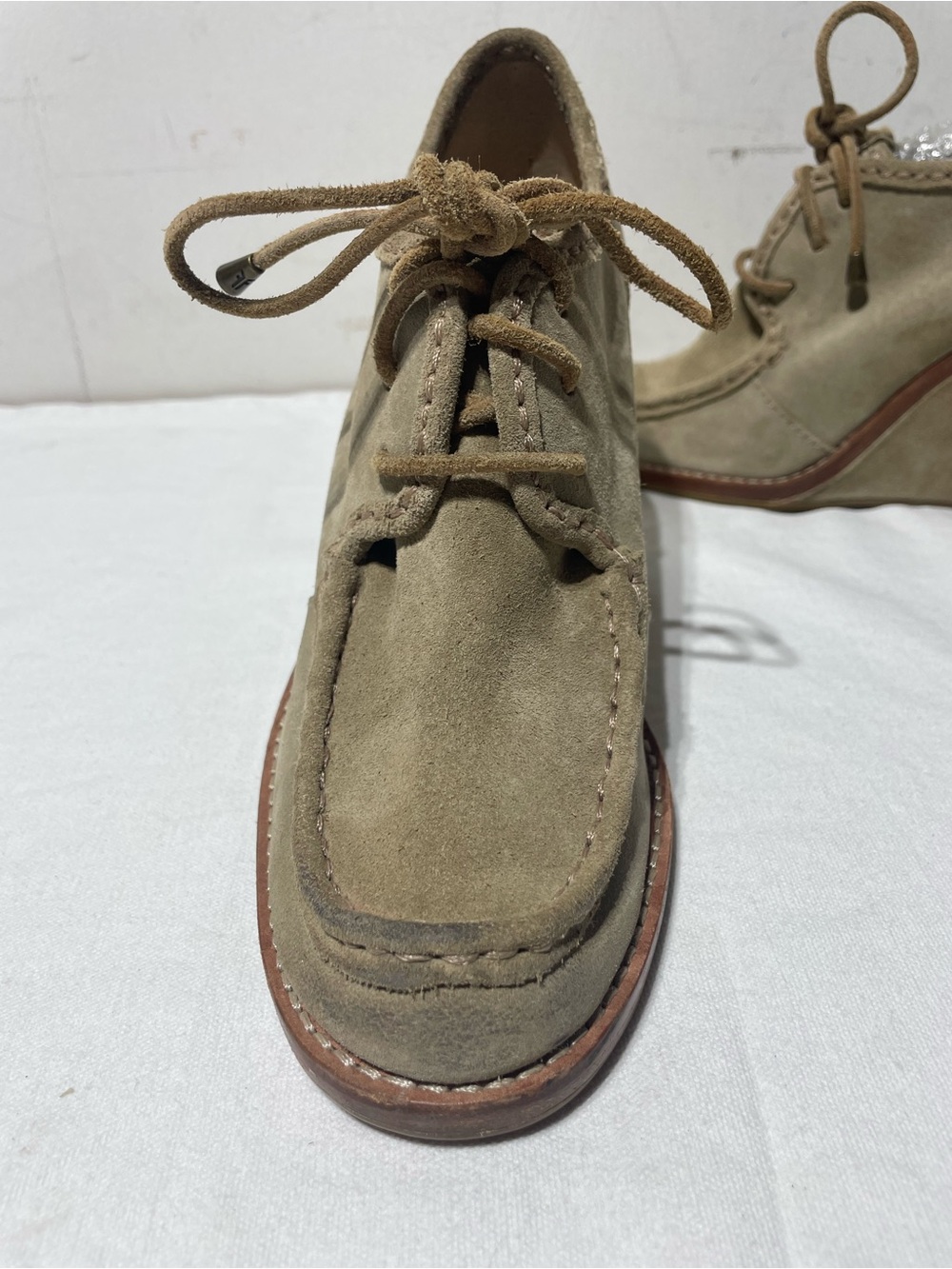 Frye Caroline Lace Low Wedge Shoes Womens 9M Taupe Beige Suede Leather - Picture 3 of 12